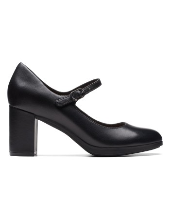 CLARKS Bayla Nora online