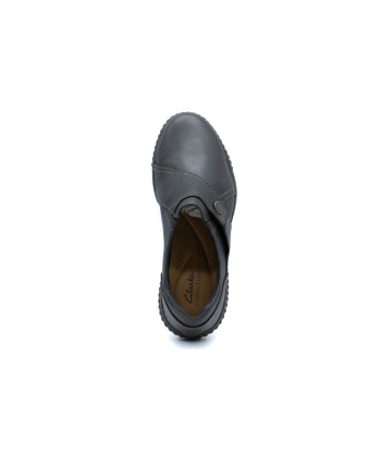 CLARKS Caroline Pearl ouvre sa boutique